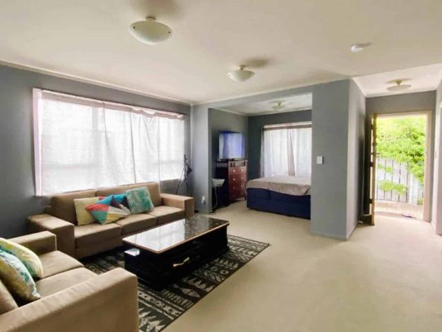 Lovely home in the heart of Manurewa