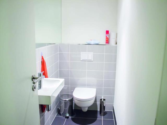 Lovely single bedroom in shared flat in Alexanderplatz
