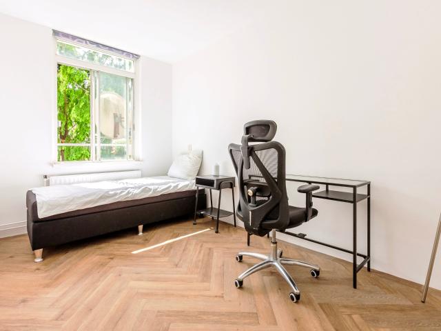 Lovely single roon in perfect location
