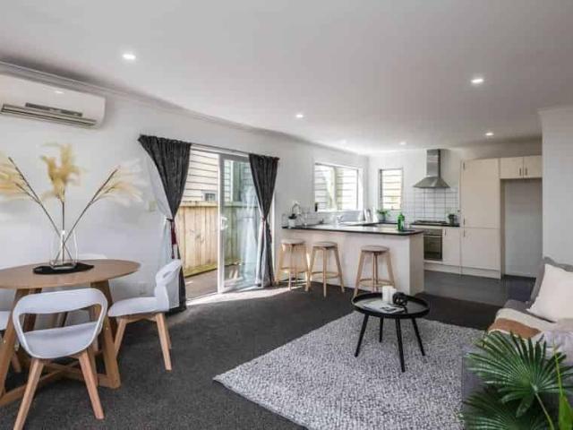 Lovely Sunny 3 Bedroom Hone