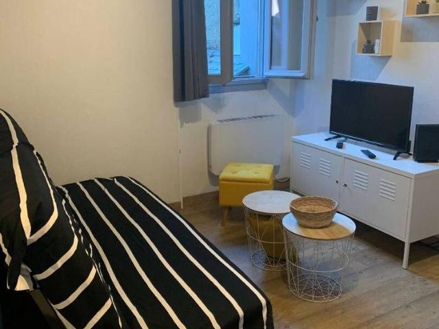 Lovely Refurbished Studio in the heart of Nantes