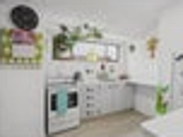 Lovely Two Bed Townhouse & Look At The Price
