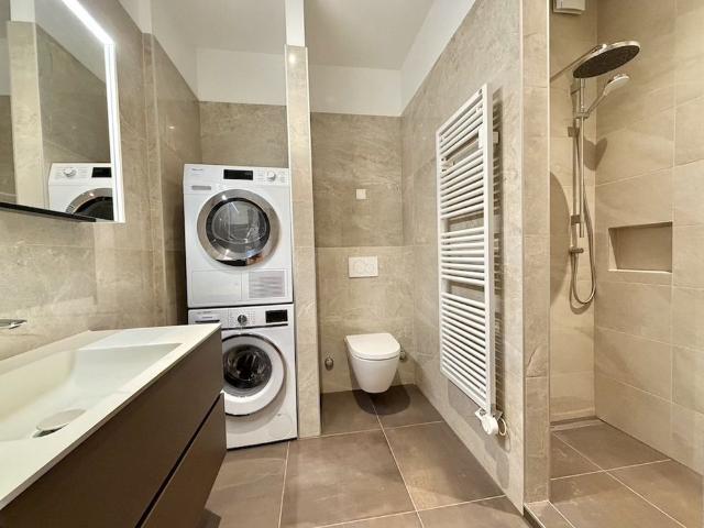 Lovely two bedroom furnished flat for rent near the city center