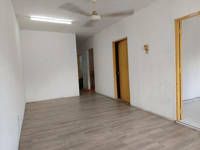 Low Cost Apartment Idaman Phase 1 Damansara Damai Petaling Jaya Se