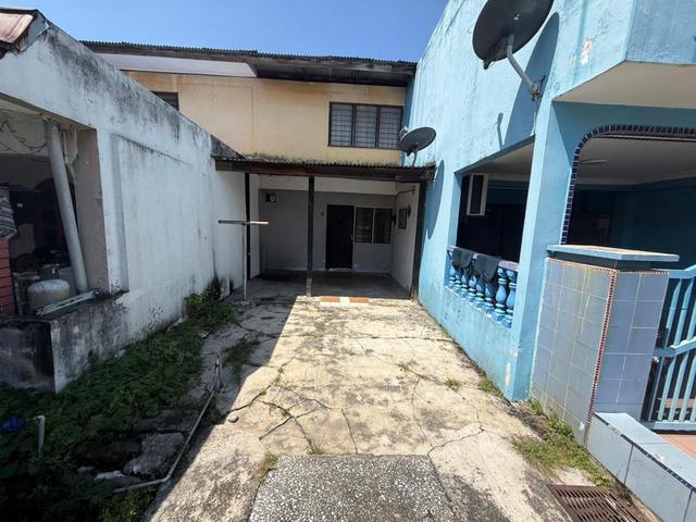 Low Cost Double Storey Serdang Jaya Seri Kembangan UPM Mines