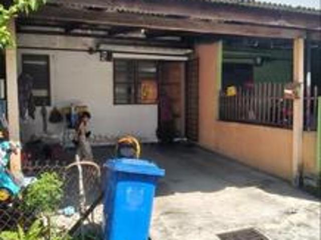 Low Cost Double Storey Taman bukit Kemuning Shah Alam Facing Open