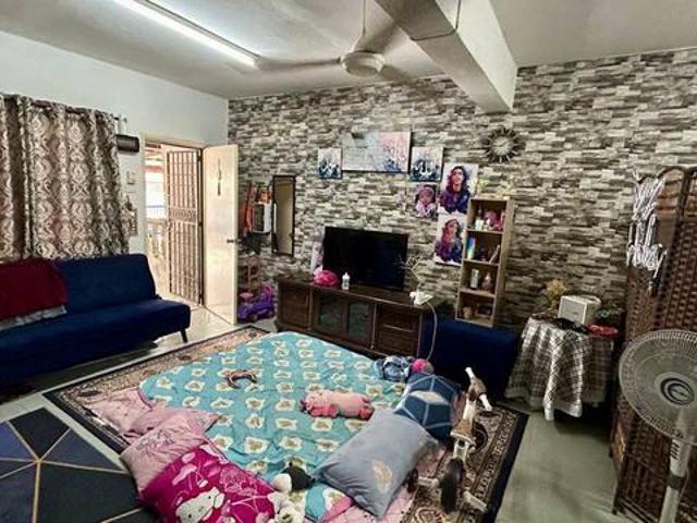 LOW COST Double Storey Taman Tasik Semenyih Nottingham University