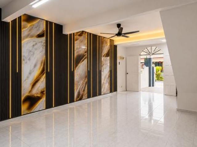 Low COST DOUBLE STOREY TAMAN TENANG JAYA SEGAMAT HOUSE FOR SALE