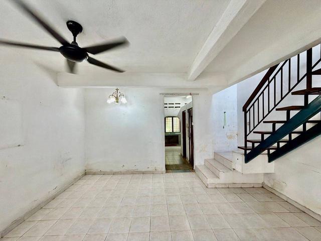Low Cost Double Storey Terrace Taman Sri Raya Batu 9 Cheras