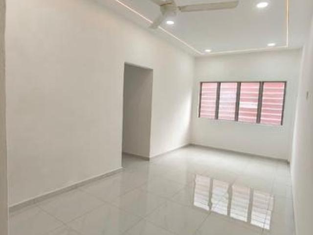 Low Cost Flat Freehold Taman Pulai Utama Skudai Fully Renovated