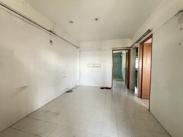 Low cost flat Seksyen 16 Shah Alam walking distance LRT station