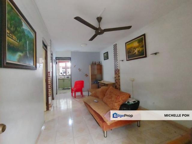 Low Cost Flat, Taman Daya, near JPJ
