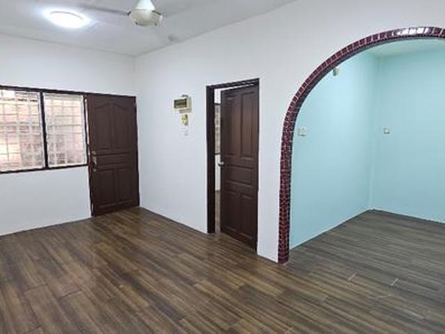 Low Cost Flat Taman Desaria Taman Medan Petaling Jaya For Sale