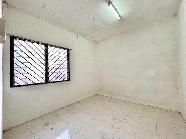 Low Cost Flat Taman Selesa Jaya For Sales