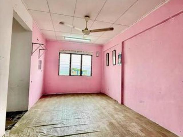 Low Cost Flat Taman Sri Plentong Masai Original Unit