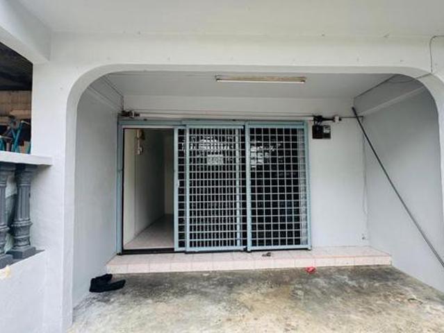 Low Cost Landed 2 Storey Jalan Permas 2 3Bed 2Bath Freehold