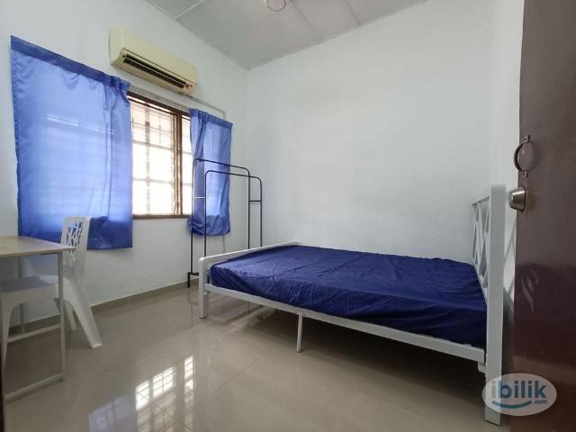LOW BOOKING FEES Nice Affordable Medium Room at USJ 6 Walking Distance to USJ 7 LRT