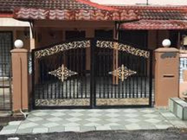 LOW BOOKINGRENOVATED 2Storey Terrace Taman Kantan Permai Kajang