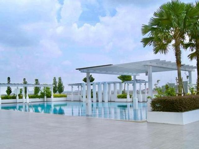 Low Down Payment Molek Pulai Service Apartment Renovated 2 Bedded