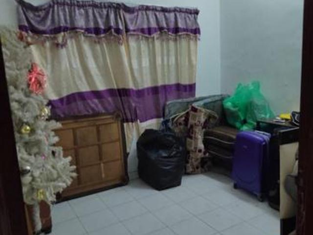Low Down Payment SUPER CHEAP BIG Taman Sentosa Klang 3R2B FF Renovate