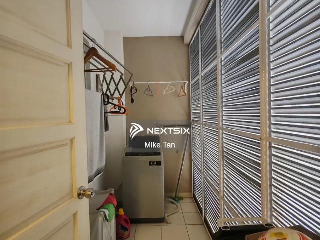 Low density High floor High ROI Prime convenient location freehold 24 hours gated & guarded Near college, international school, foon yew Tebrau AEON IKEA TOPPEN