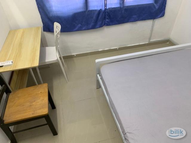 Low Depo Middle Room + Air Cond Rent at USJ Subang Jaya