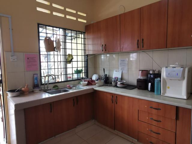 LOW DEPOSIT WALKING DISTANCE ROOM TO LRT TAMAN BAHAGIA