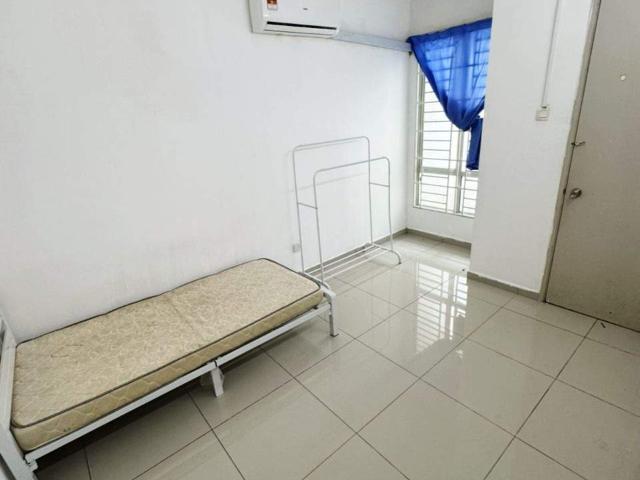 Low deposit‼️bandar botanic klang i jalan penaga 7/ks6 i aircond middle room