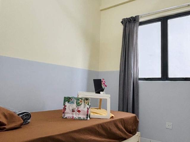 Low deposit ‼️ big single room fully furnished free wifi @ metia residence, seksyen 13 shah alam near msu