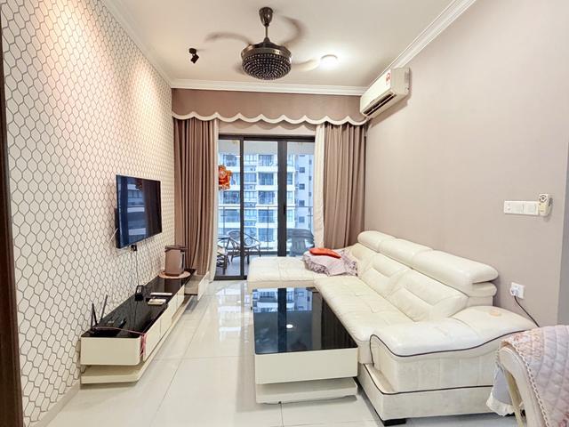 Low deposit country garden 2 bed danga bay 3 bed rf bora Tropaz