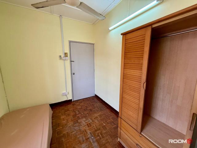 LOW DEPOSIT‼️ Cozy & Affordable SINGLE ROOM at Taman Subang Indah