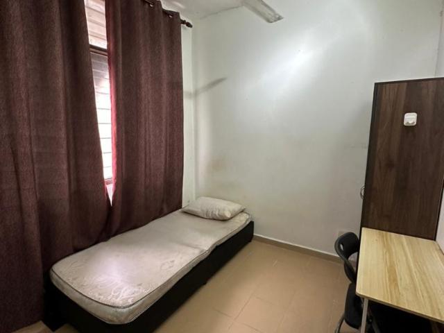 Low Deposit Female Single At SS17 Subang Jaya