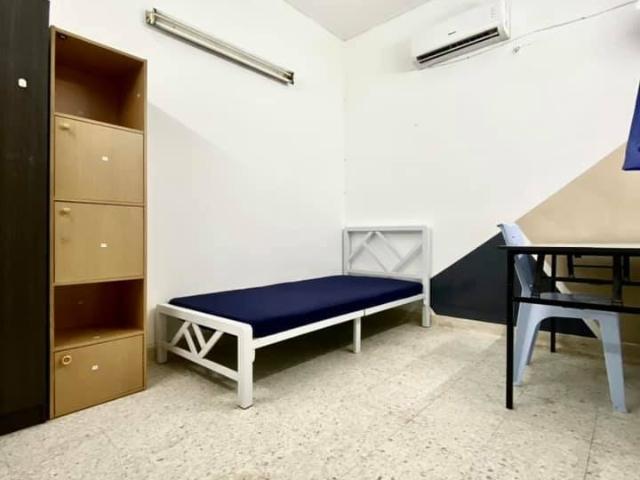 Low Deposit Middle Room at SS18, Subang Jaya