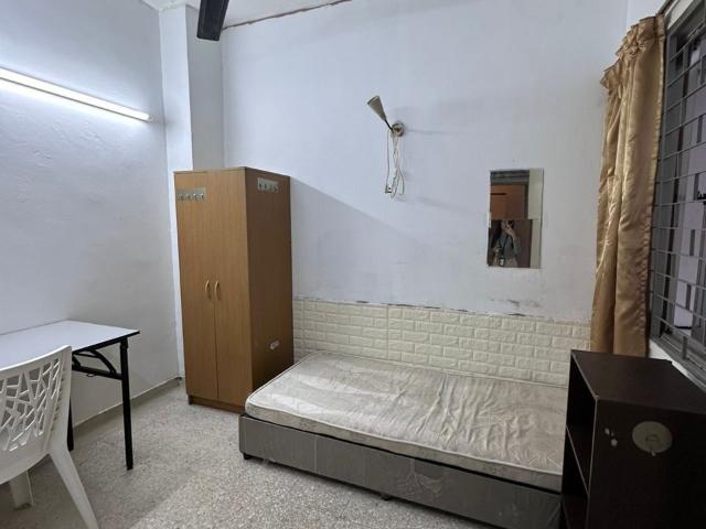 Low Deposit Middle Room at SS2/105, Petaling Jaya