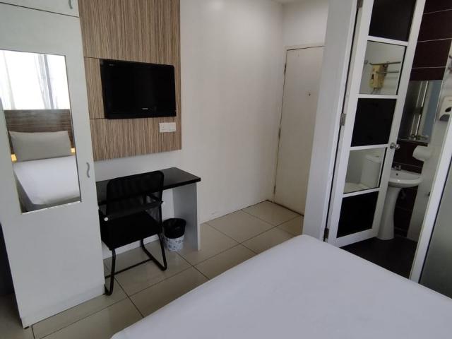 LOW DEPOSIT,NICE ROOM,HOTEL ROOM FOR RENT IN KD @ BEST VIEW KD