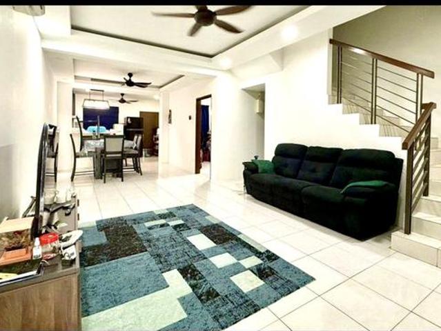 LOW DEPOSIT RENOVATED 2 Storey Desiran Bayu Puchong