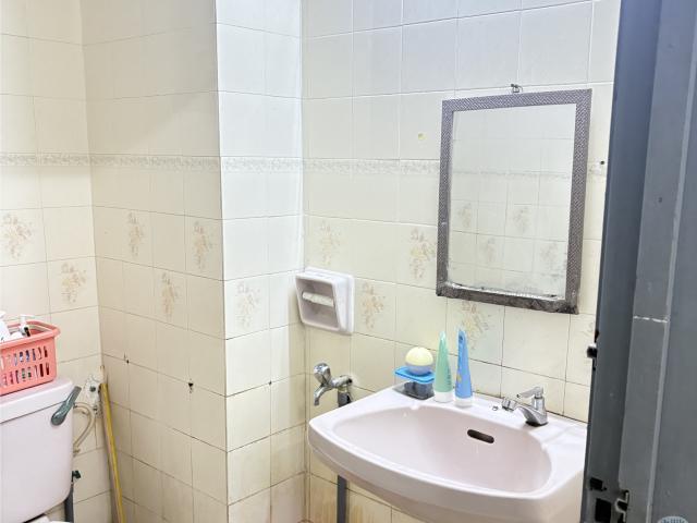 Low Deposit Sharing Room, Nearby LRT