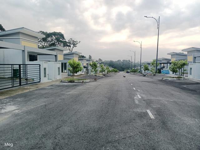 LOW DEPOSIT Single Storey Semi D Taman Rimbunan Kelubi Hulu Langat