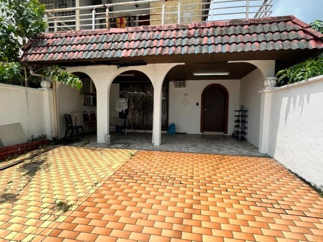 Low deposit‼️ss21 damansara utama middle room for rent7 min walking distance to the starling mall /uptown