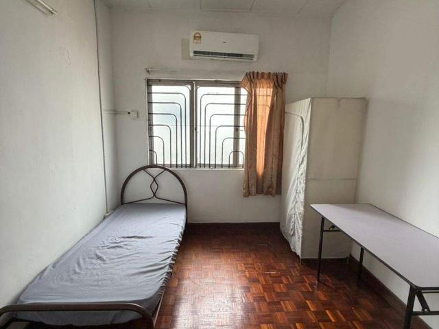 Low deposit‼️ss2 petaling jaya middle room for rentnearby bomba ss2, ldp, food stall