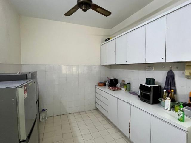 Low depositbandar utama middle room for rentnear to one utama, ming tien food court, bu centre point