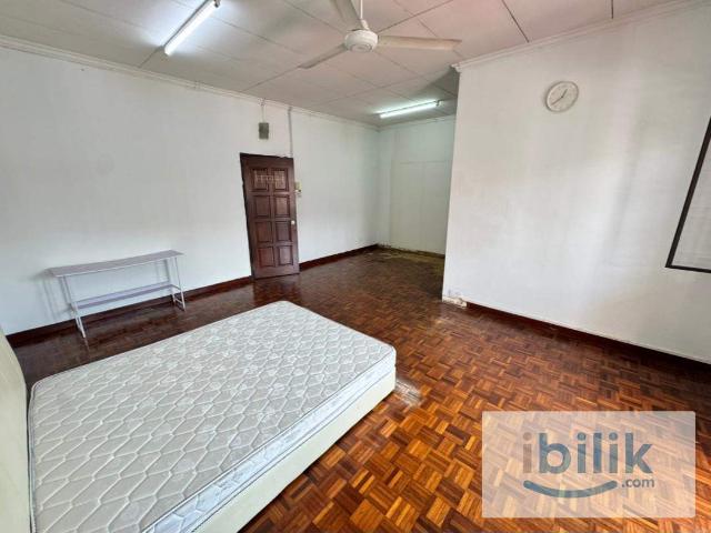 Low depositbandar utama petaling jaya middle aircond room for rentnearby centre point, ming tien food court, nkve