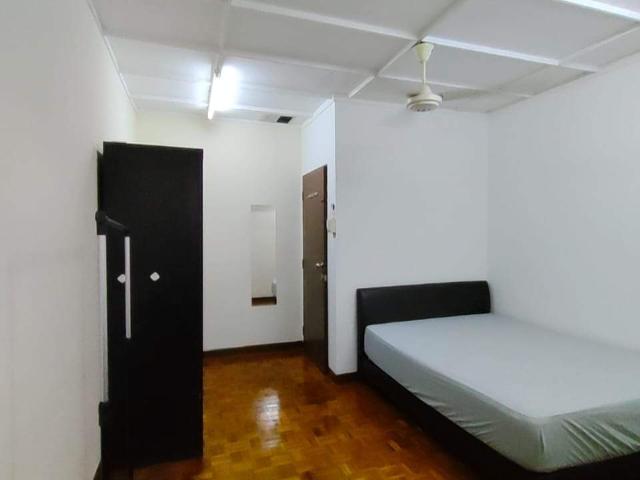 Low depositss24 petaling jaya middle room for rentwalking distance to kelana jaya lrt station