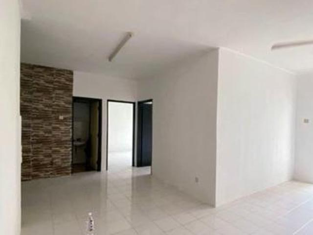 LOW FLOORVista Pinggiran Apartment Seri Kembangan Pinggiran Putra