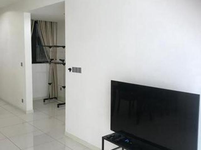 Low Floor 1Bed 1Bath Impiana East Ledang Freehold Near Tuas
