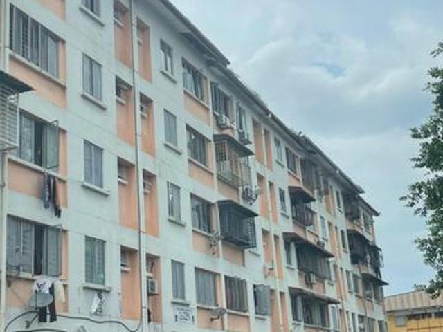 LOW FLOOR Apartment Taman Impian Indah Balakong