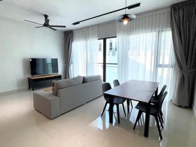 Low floor fully furnished movein condition