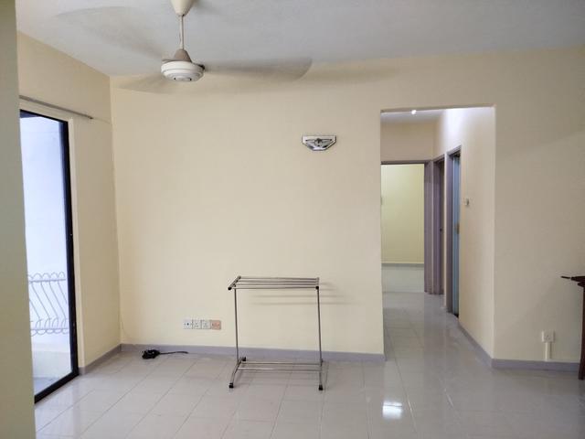 LOW FLOOR Villa Condominium at Relau Bayan Lepas For Sale FULL LOAN