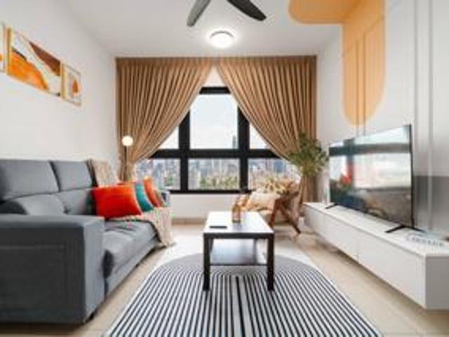 Low Low Price in Kajang 100 Loan Free Furnished 4 Room