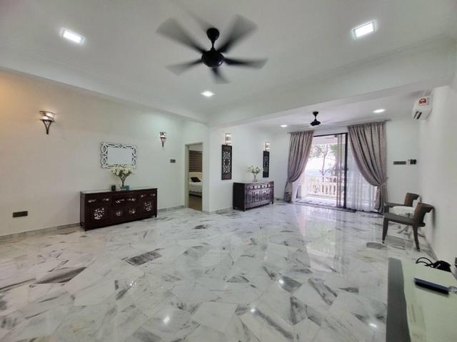 Low Level Corner Unit Sri Alam Condominium Seksyen 13